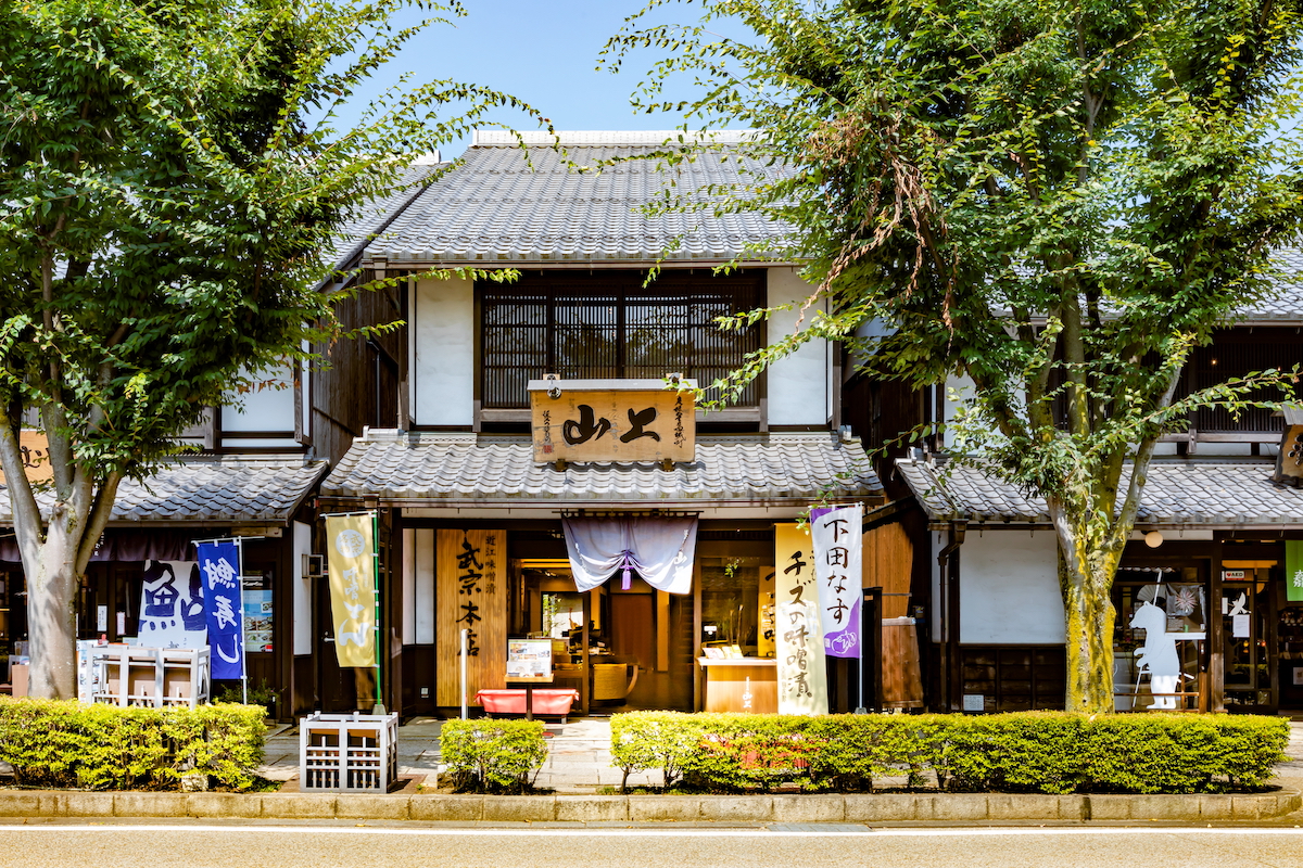 山上金亀城町